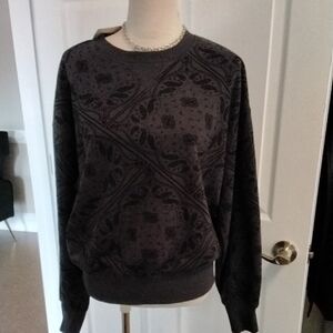 Evereve Charcoal Bandana Print Top